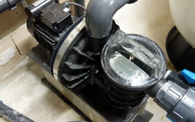 Pompe de filtration de piscine